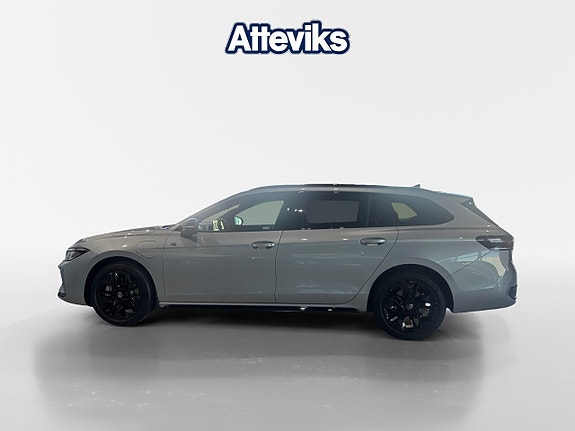 Volkswagen Passat 6 of 14