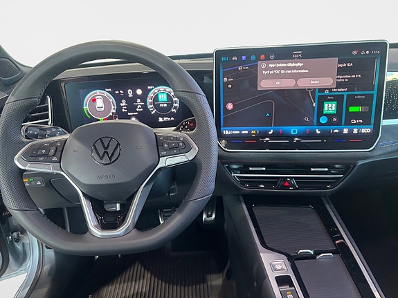 Volkswagen Passat 12 of 14