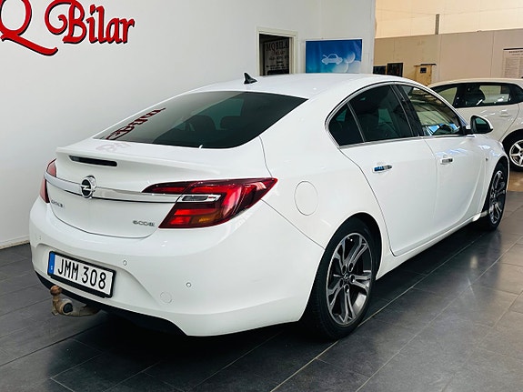 Opel Insignia 8 of 24