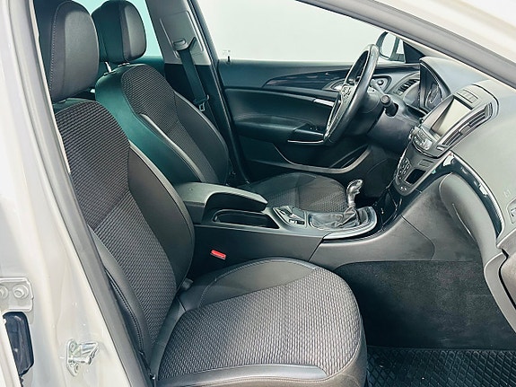 Opel Insignia 14 of 24