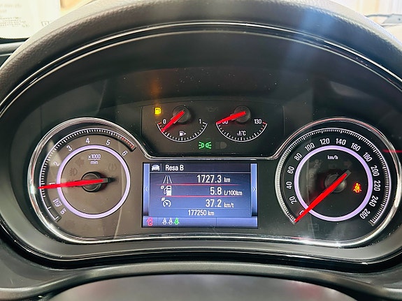 Opel Insignia 23 of 24