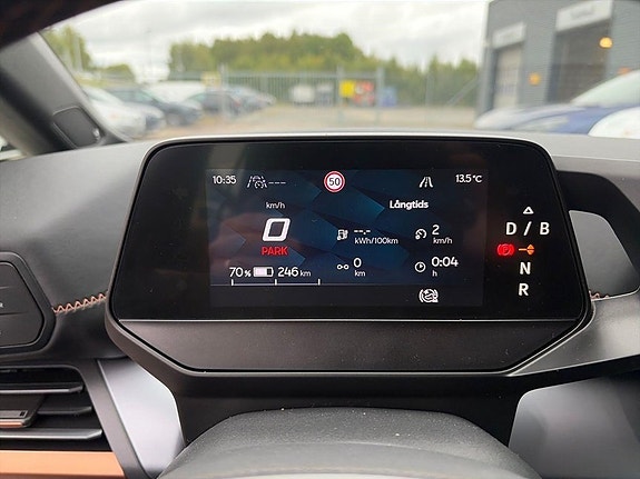 Cupra Born 17 of 21