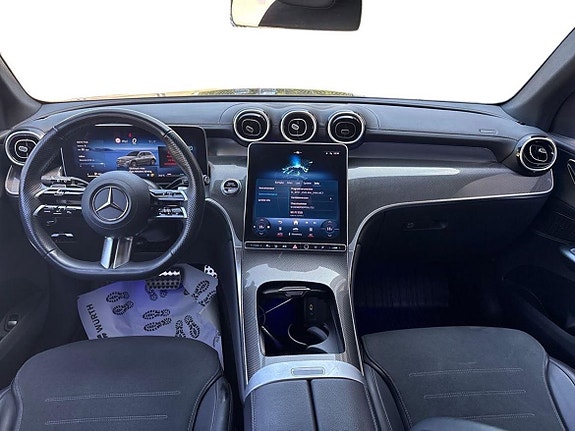 Mercedes-Benz GLC220 d 27 of 27