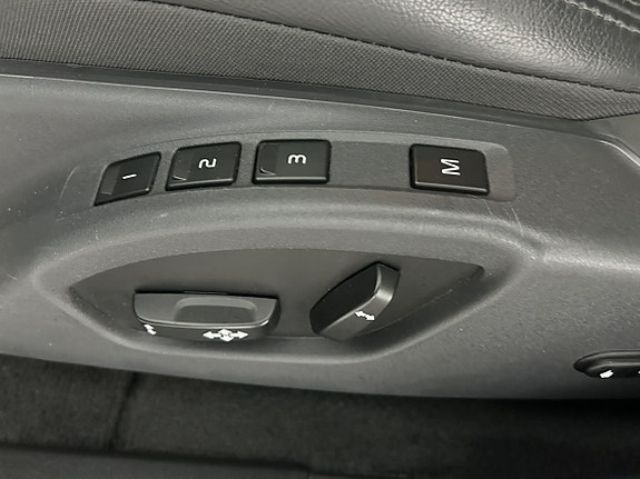 Volvo XC60 10 of 19