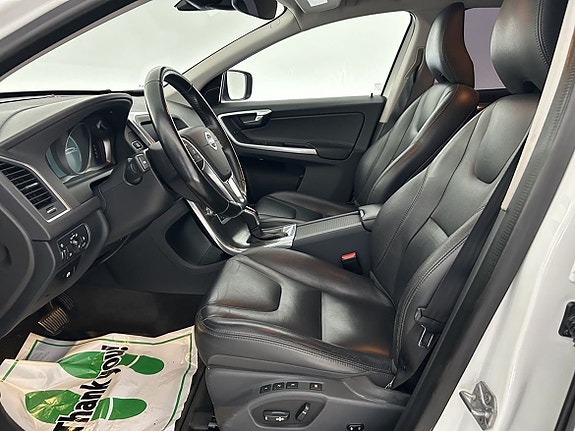 Volvo XC60 9 of 19