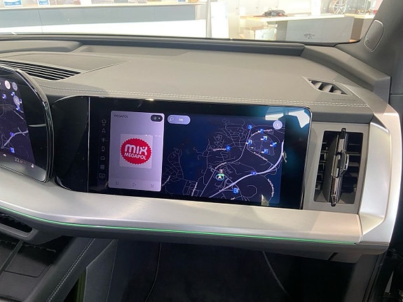 Audi Q4 e-tron 16 of 17