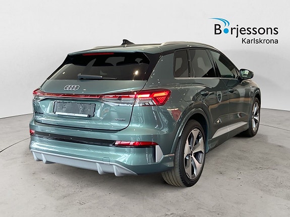 Audi Q4 e-tron 3 of 17
