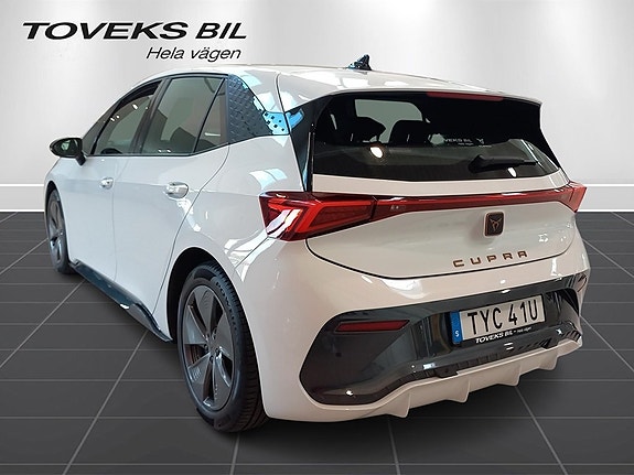 Cupra Born 6 of 11