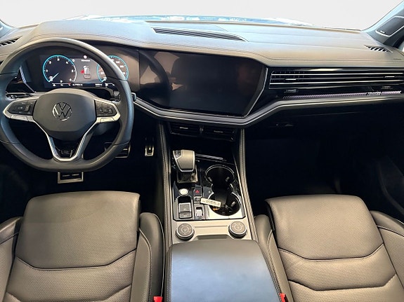 Volkswagen Touareg 10 of 15