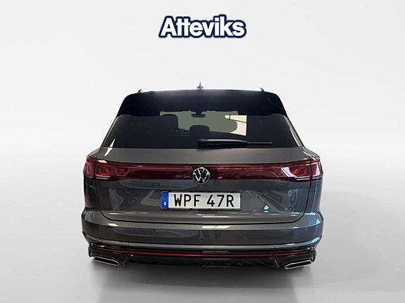 Volkswagen Touareg 4 of 15