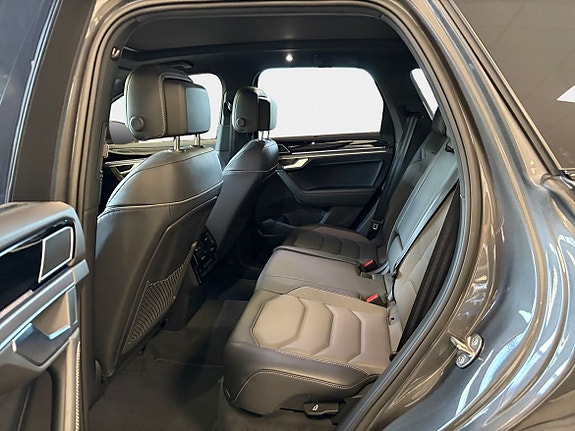 Volkswagen Touareg 13 of 15