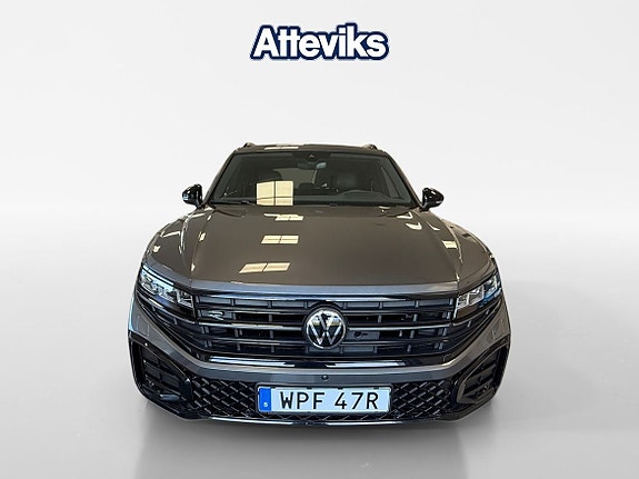 Volkswagen Touareg 8 of 15