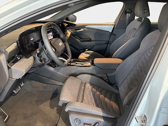 Audi A6 e-tron 9 of 15