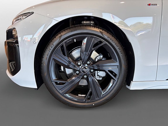 Audi A6 e-tron 14 of 15