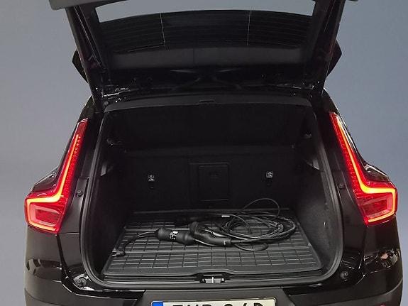 Volvo EX40 9 of 11