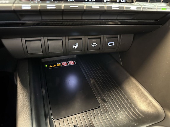 Toyota C-HR 14 of 15