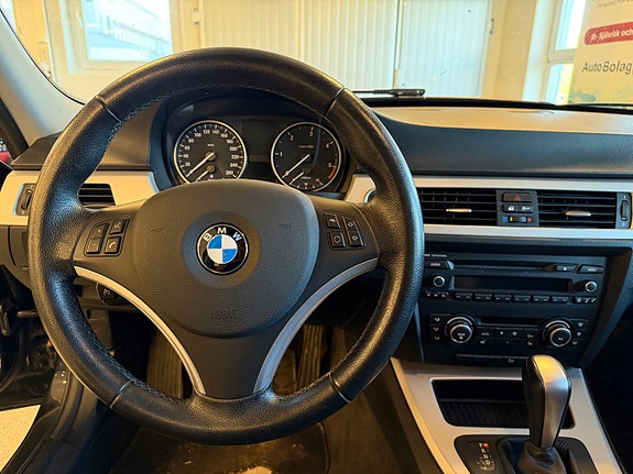 BMW 320d 22 of 30