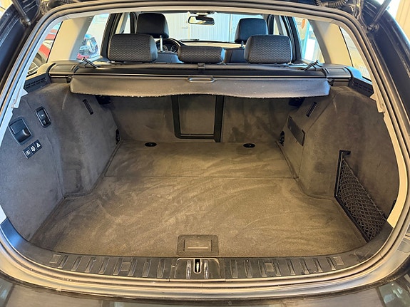 BMW 320d 18 of 30