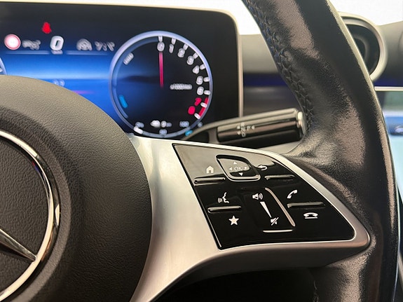 Mercedes-Benz C300 21 of 30