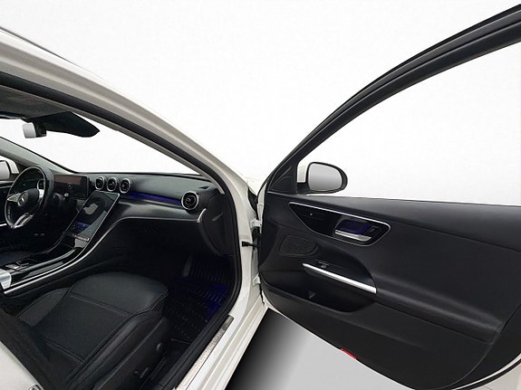 Mercedes-Benz C300 17 of 30
