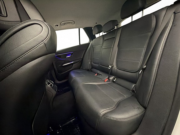 Mercedes-Benz C300 18 of 30