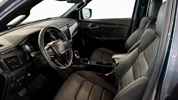 Isuzu D-max 3 of 10