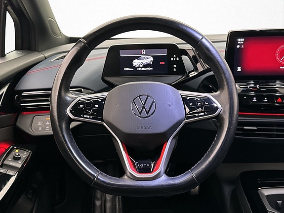 Volkswagen ID.4 GTX 16 of 30