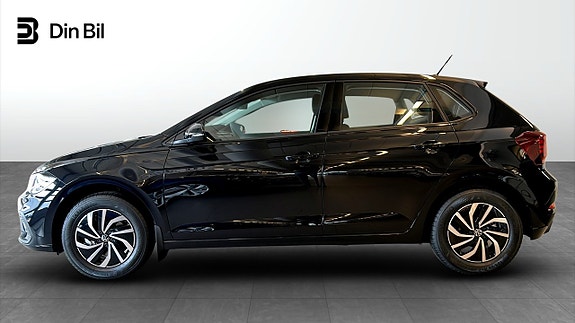 Volkswagen Polo 2 of 12