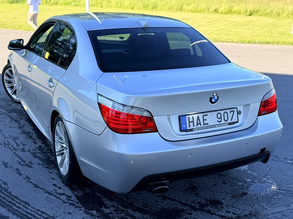 BMW 520d 4 of 7