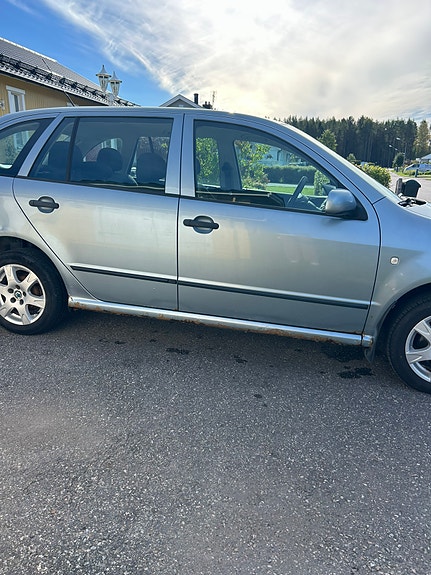 Skoda Fabia 4 of 7
