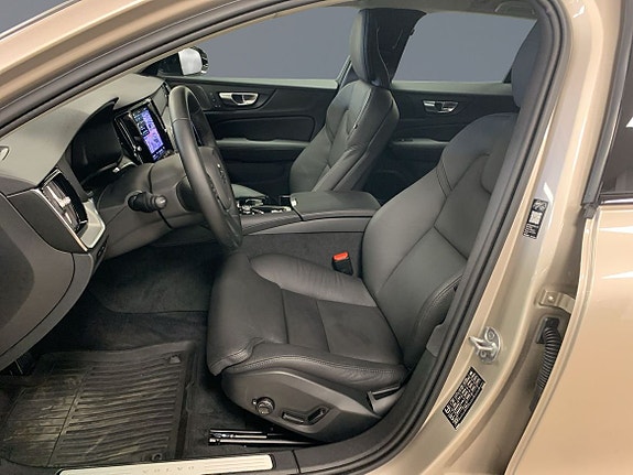 Volvo V60 6 of 14