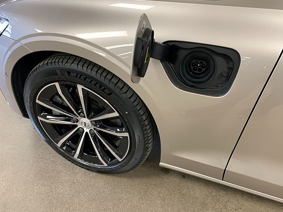Volvo V60 10 of 14