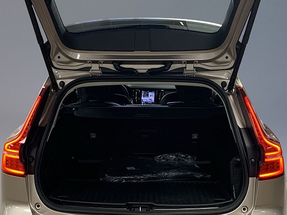 Volvo V60 9 of 14