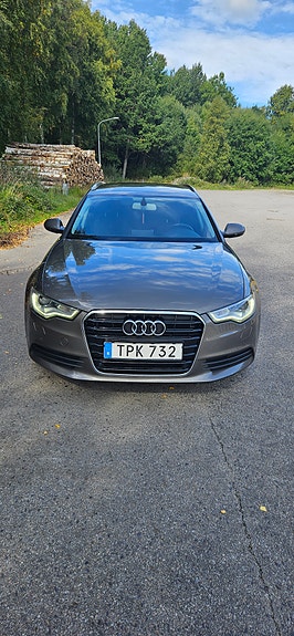 Audi A6 2 of 7
