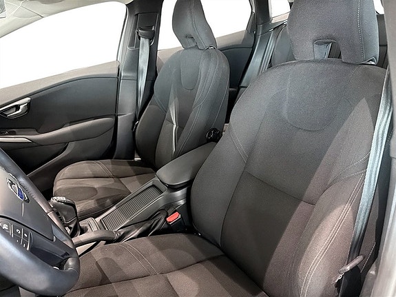 Volvo V40 4 of 15