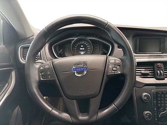 Volvo V40 7 of 15