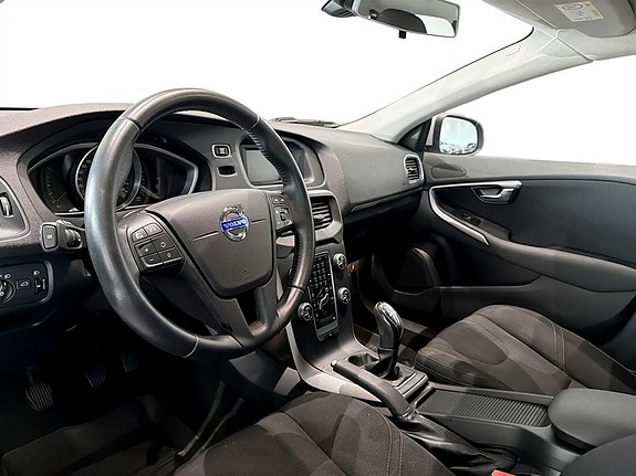 Volvo V40 5 of 15