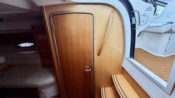 Bavaria 27 Sport 2007 Volvo Penta 5,7 GXI 369 timmar 21 of 29