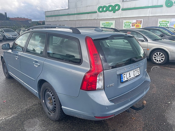Volvo V50 3 of 3