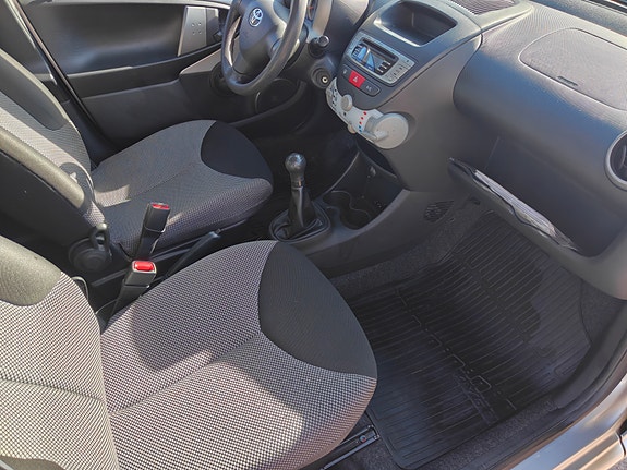 Toyota Aygo 6 of 6
