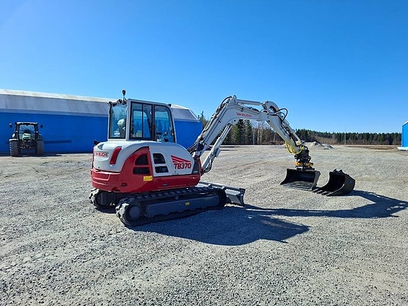 Takeuchi TB370 2 of 4