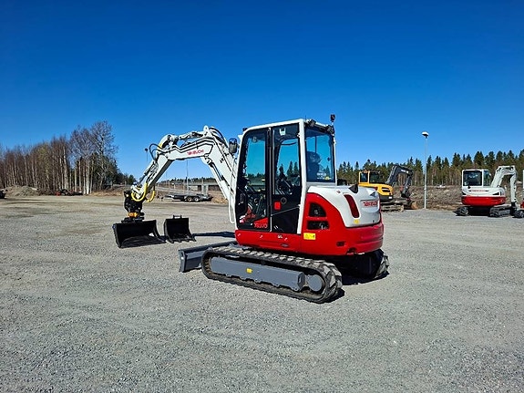Takeuchi TB370 3 of 4