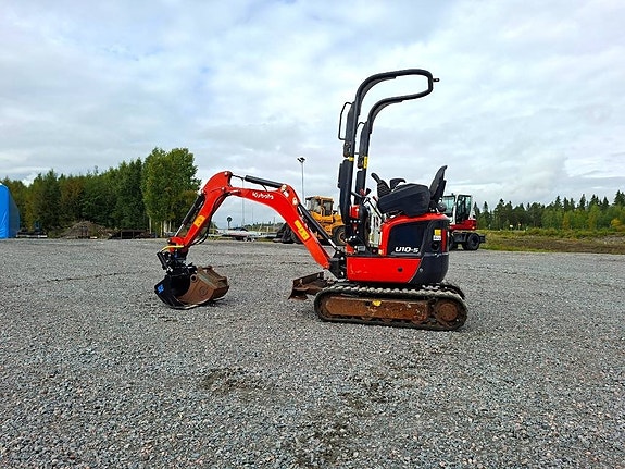 Kubota U10-5 2 of 7