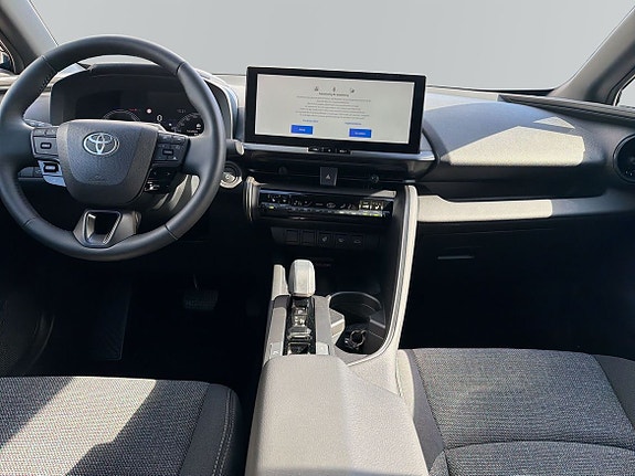 Toyota C-HR 9 of 16