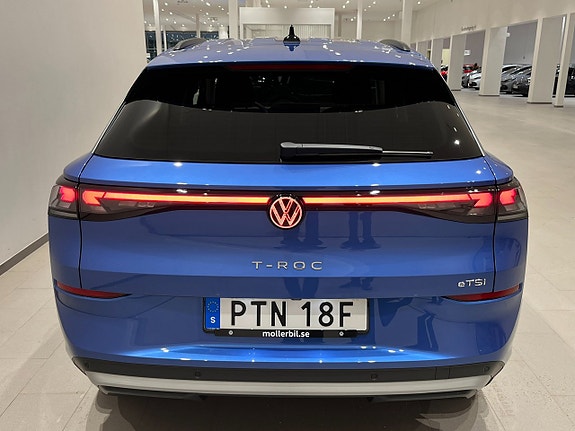 Volkswagen T-Roc 6 of 30