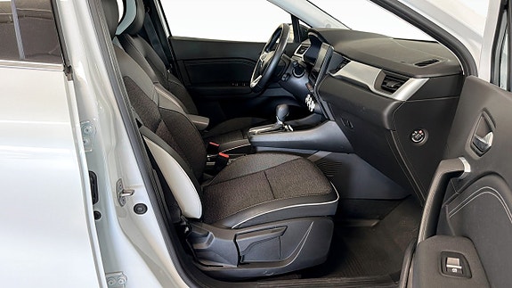 Renault Captur 3 of 20