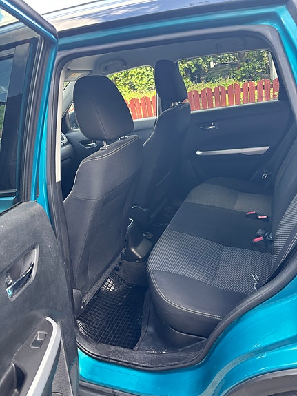 Suzuki Vitara 7 of 9