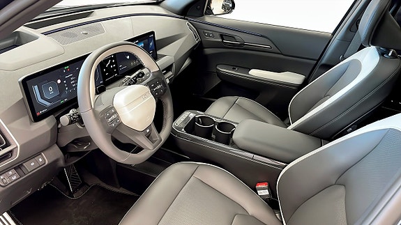 Kia EV5 8 of 12