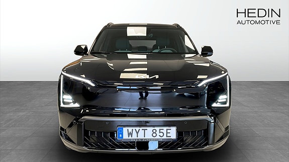 Kia EV5 2 of 12
