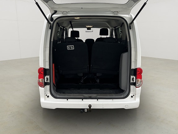 Nissan NV200 12 of 30